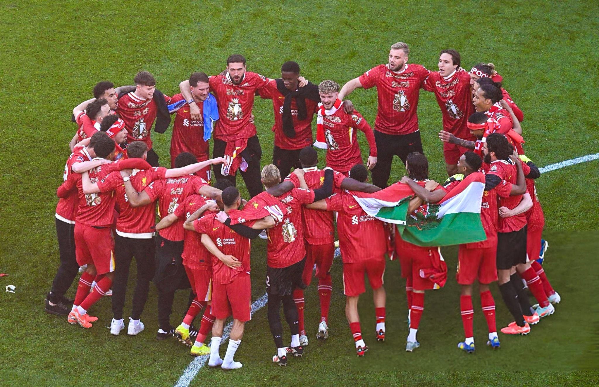  莱万多夫斯基回归赛场，比分优势明显首场状态亮眼，利物浦观众沸腾！-开云真人官方网站